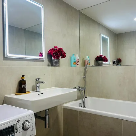 Apartment Citylightseuroveatower Pressburg
