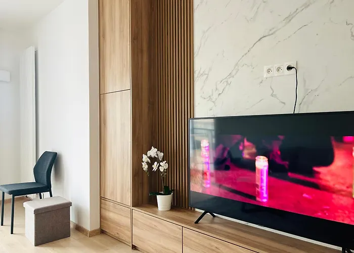 Citylightseuroveatower *