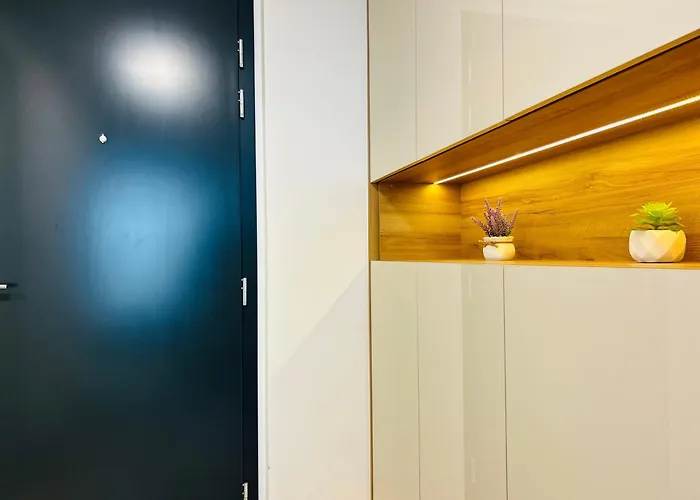 Citylightseuroveatower *